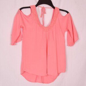 Red Camel Cold Shoulder Tie Back Top Size Large